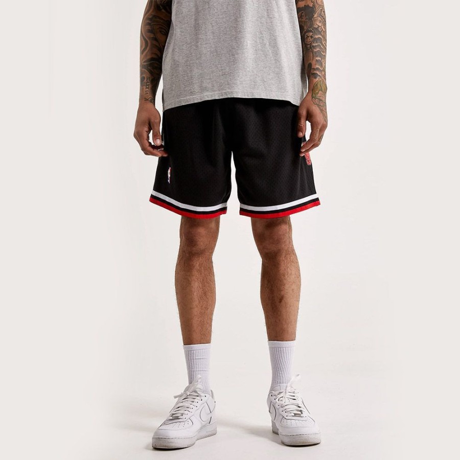 Men Mitchell & Ness | Mitchell & Ness Nba Chicago Bulls 1997-98 Alternate Swingman Shorts